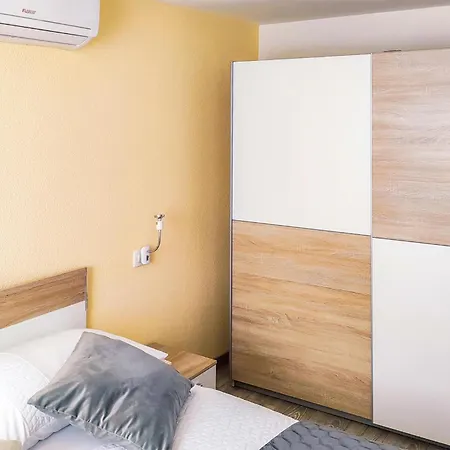 Gorgeous In With Wi-fi Holiday home Kmeti